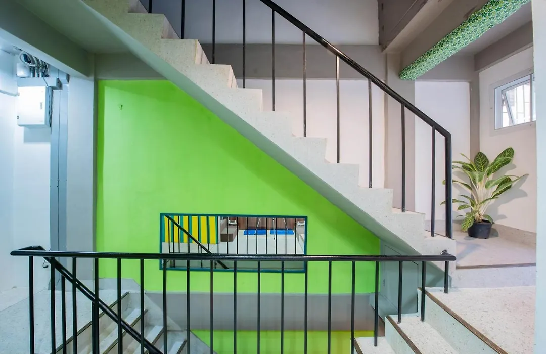 Mascotte Hostel Silom-1