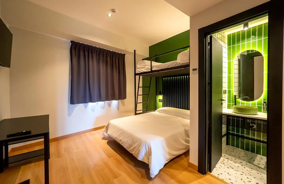 Wonder Hostel-1