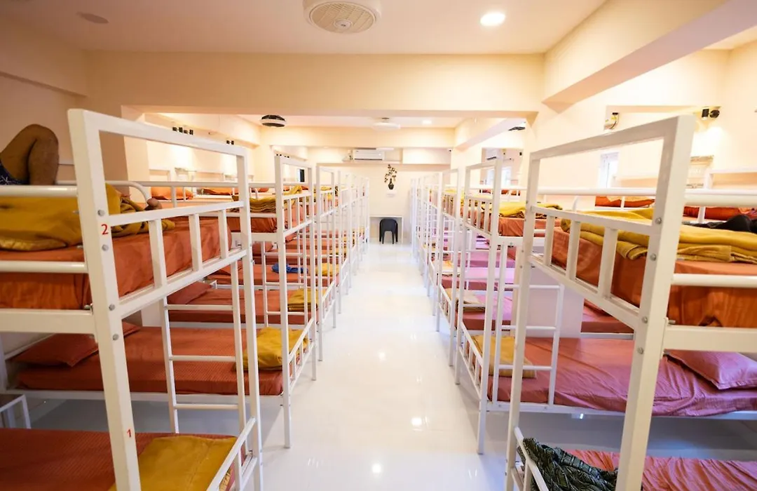 City Pride Rooms And Dormitory - Men'S Only-1