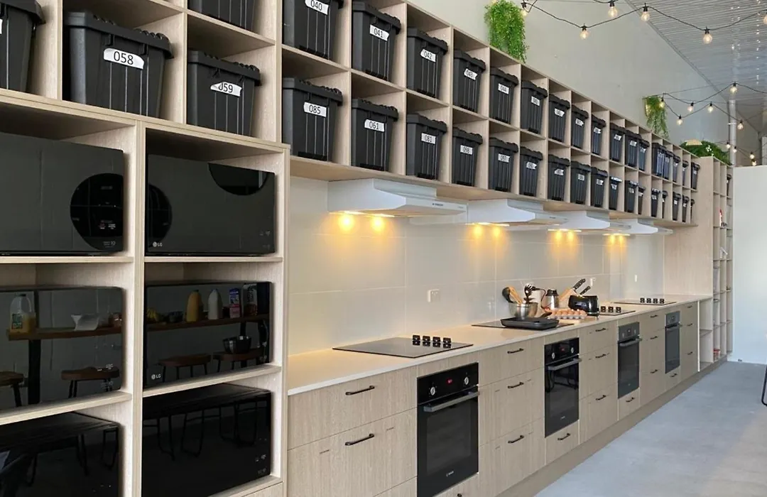 Capsuleaccom Hostel-1