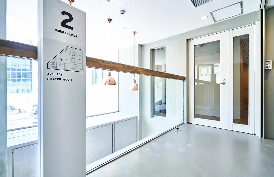 &And Hostel Hommachi East-1