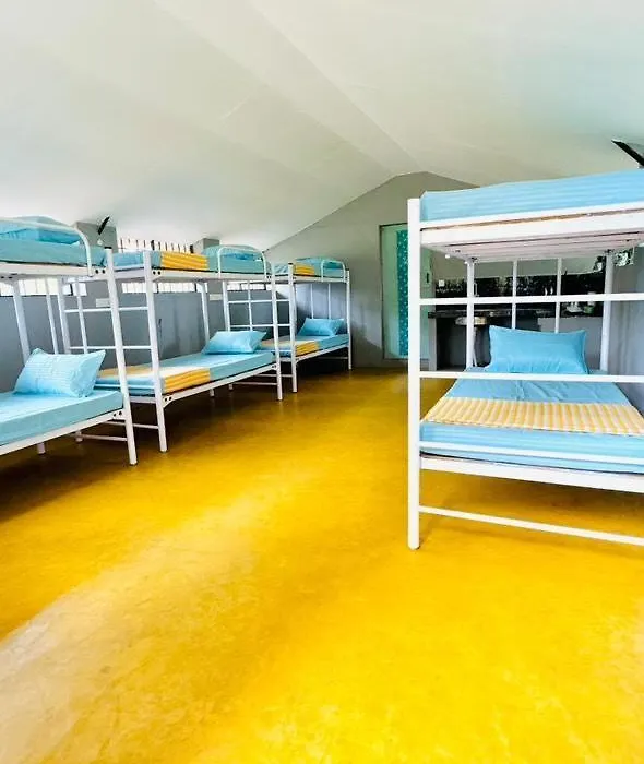 Aloha Farm Dormitory-1
