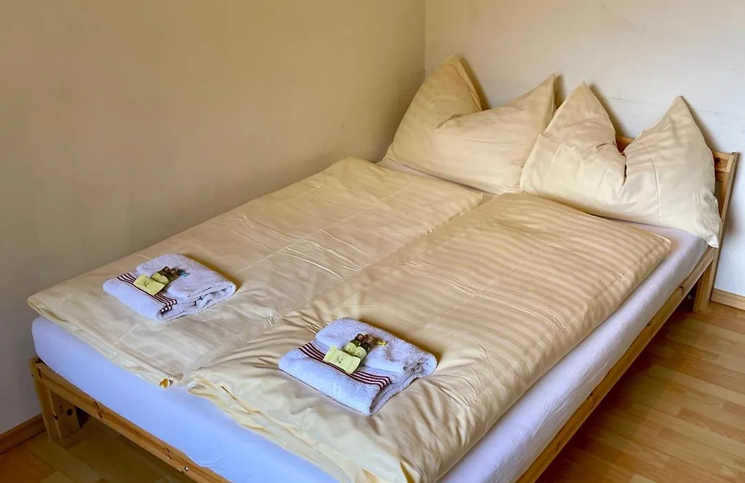 Alpine Base Hostel - Adults Only-1