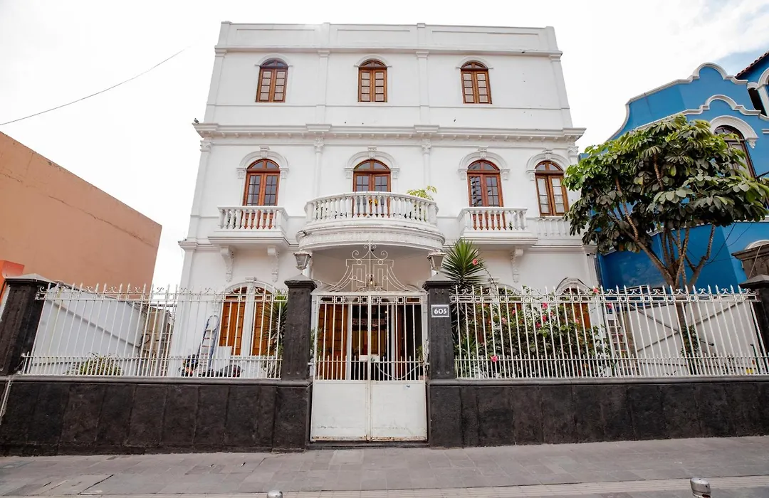 Econunay Hostels-1