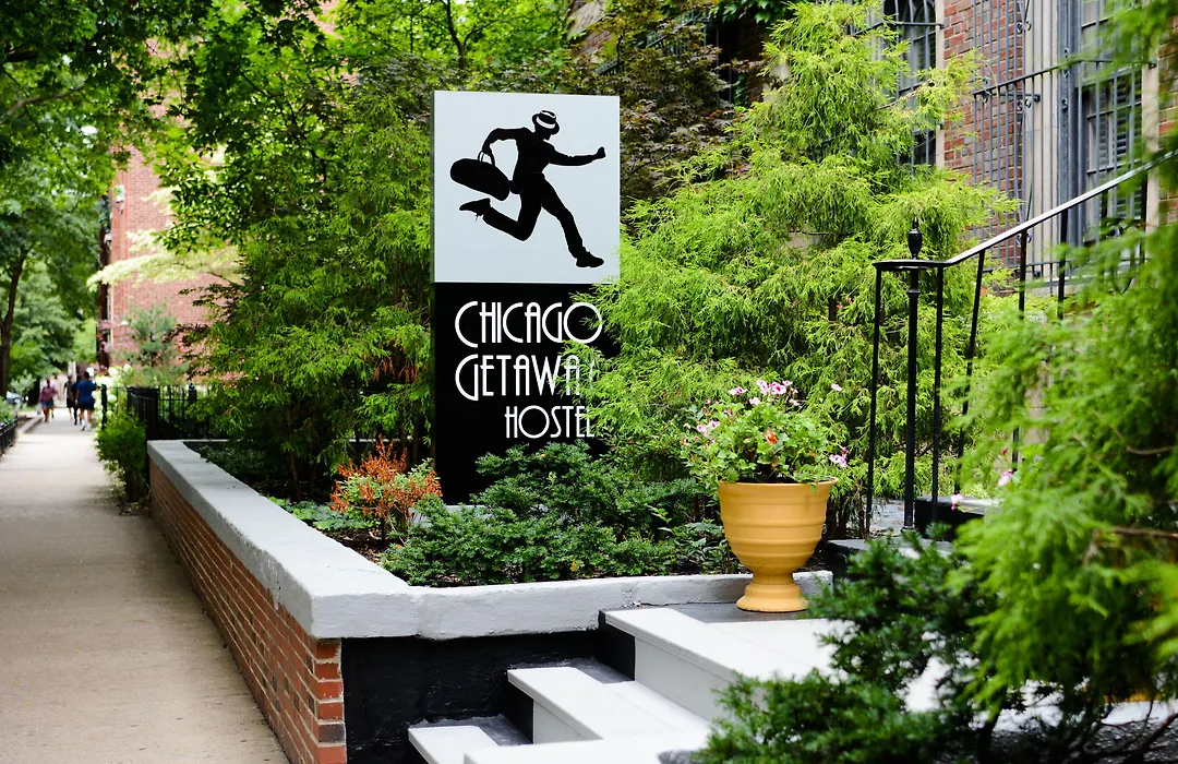 Chicago Getaway Hostel-1