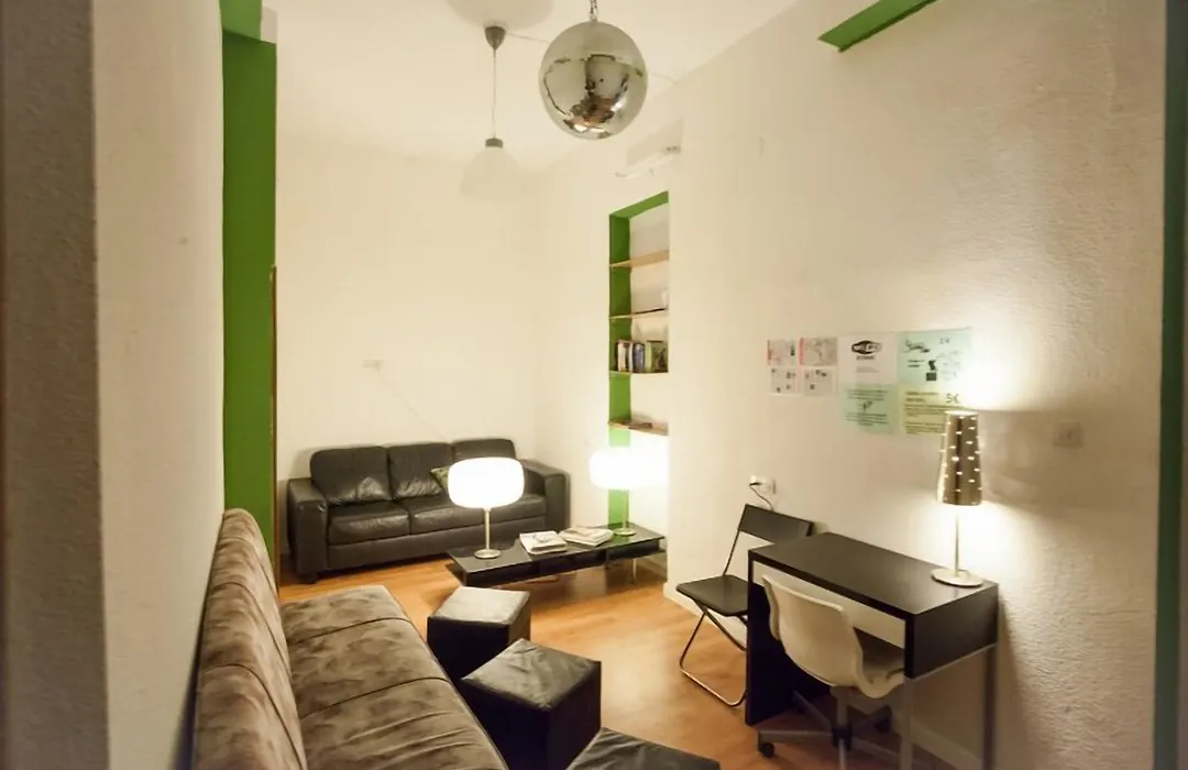 Barbieri Sol Hostel-1