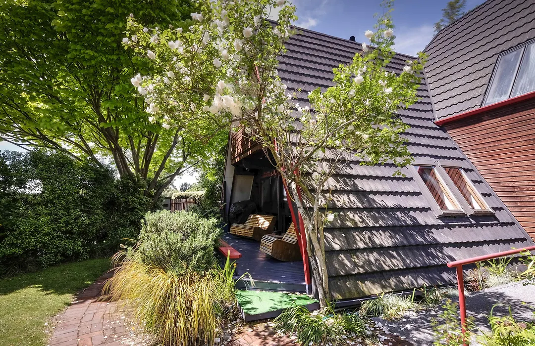 Haka Lodge Christchurch-1