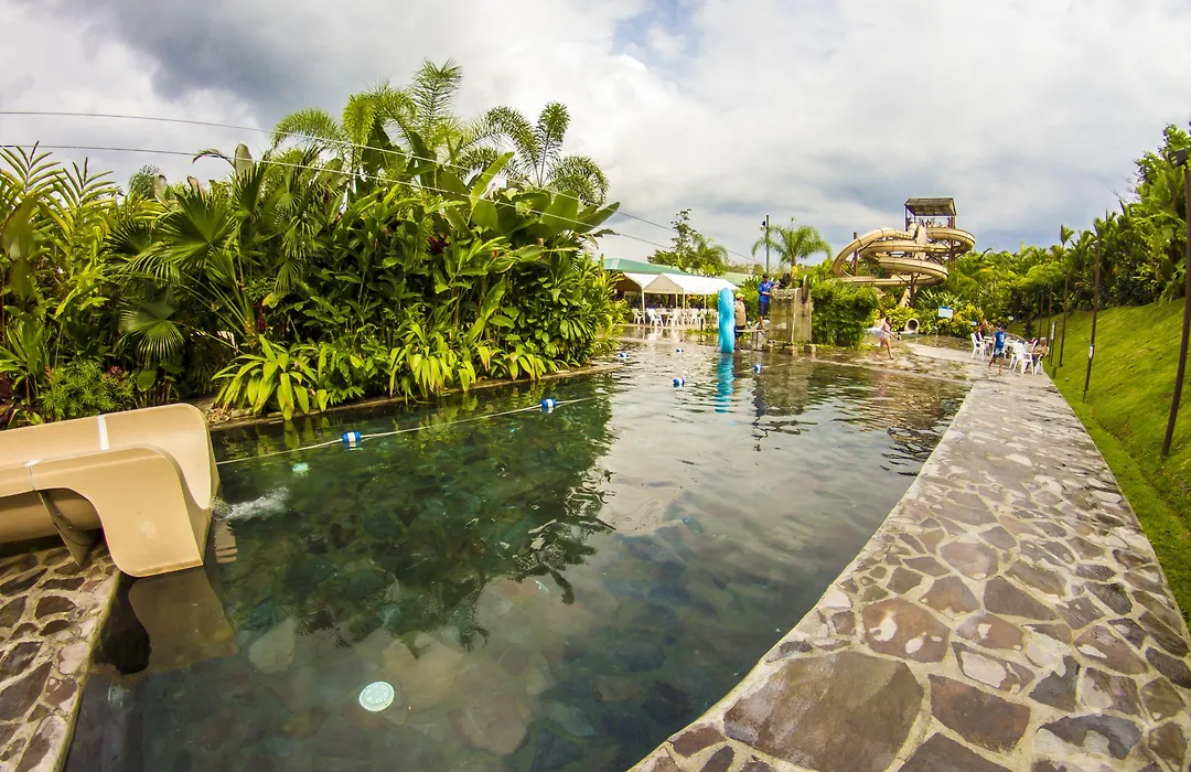 Arenal Hostel Resort-1