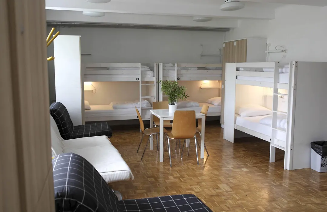 Hostel Dic-1