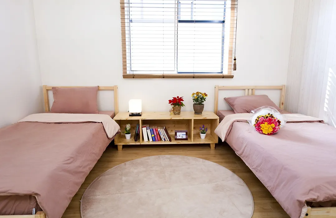 Twin Rabbit Guesthouse-1