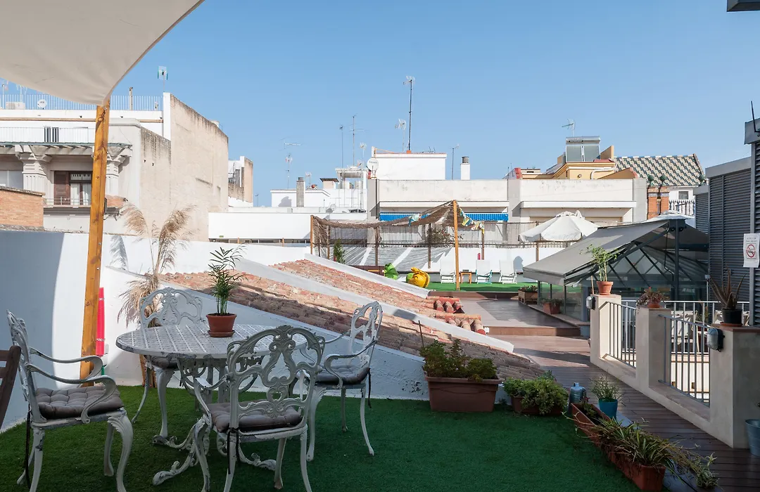 The Nomad Hostel&Pension-1