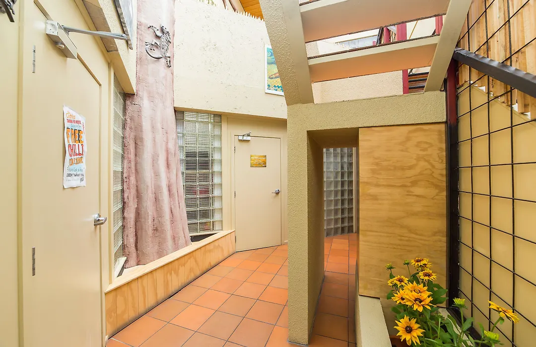 Tahuna Pod Hostel-1