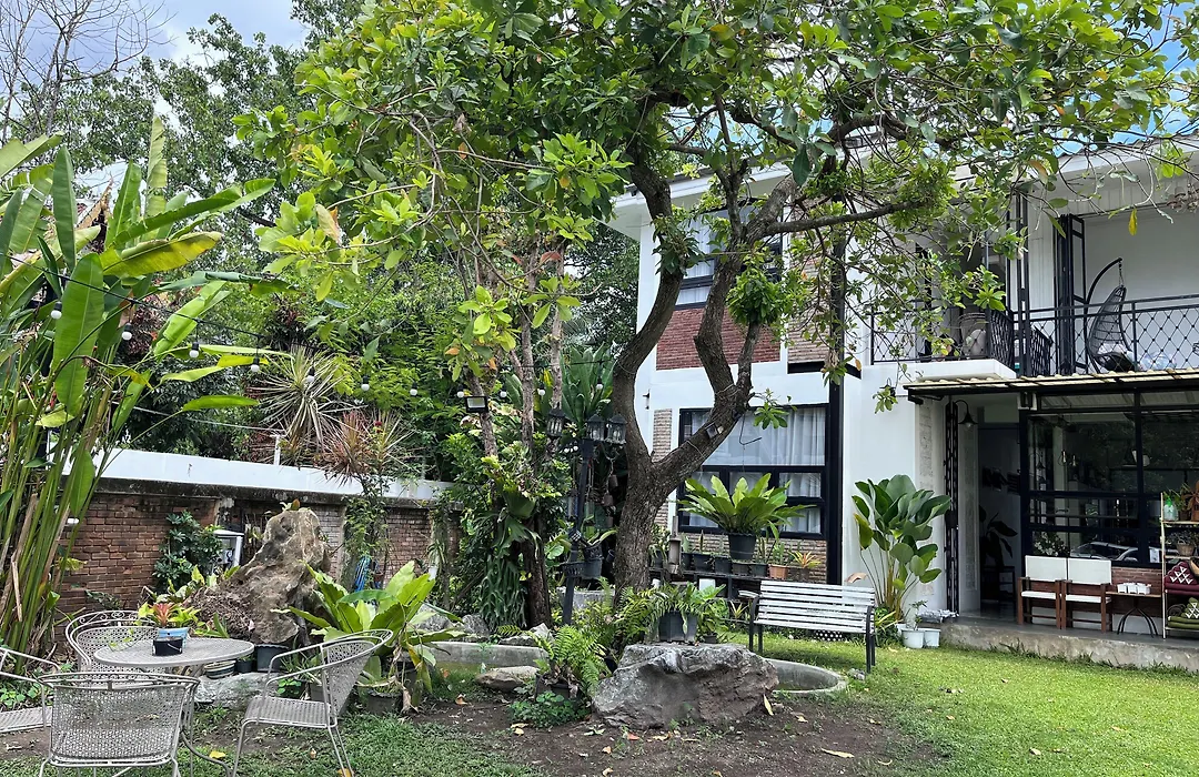 Sherloft Home & Hostel-1