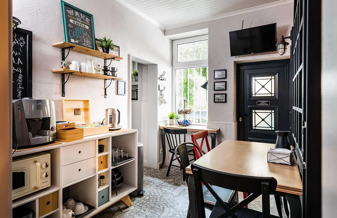 5 Vintage Guest House-1