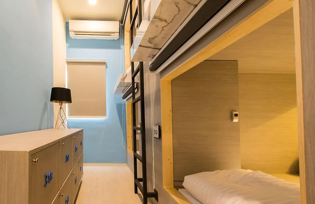 Lazy Sunday Hostel-1