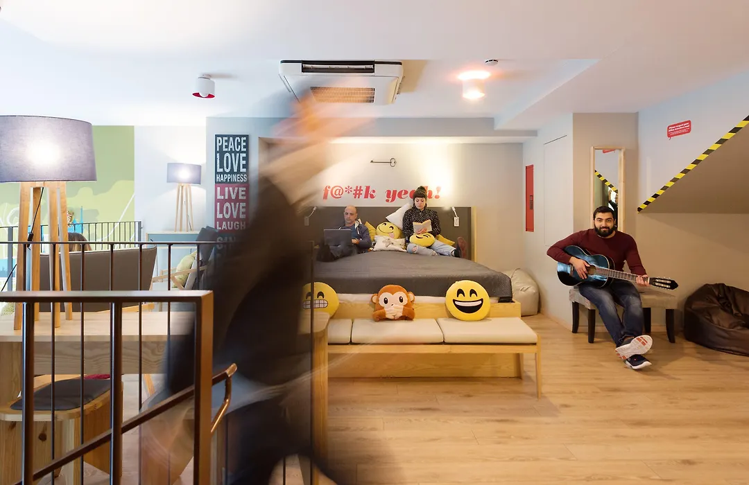 Yeah Barcelona Hostel-1