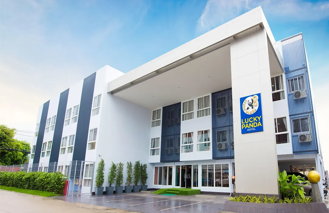 Lucky Panda Hotel-1
