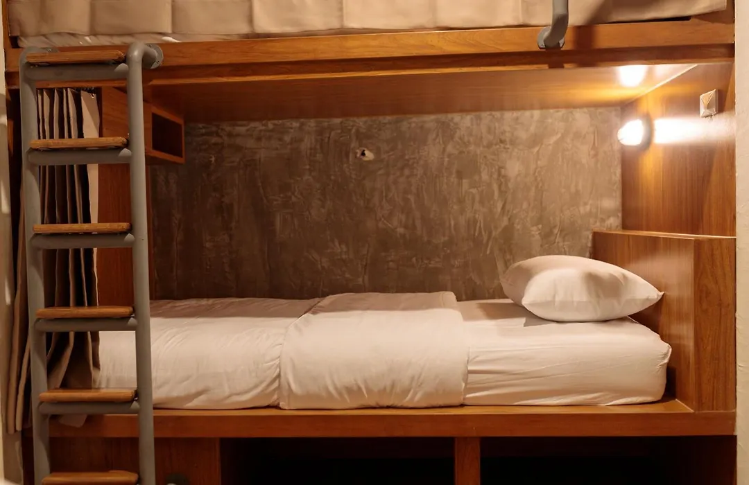 Rere Hostel - รีรีโฮสเทล-1