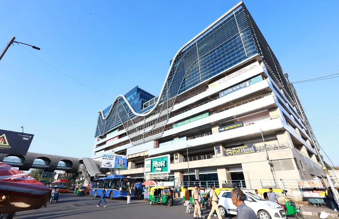 Metro Pod Hotel At New Delhi Metro & Railway Station-1