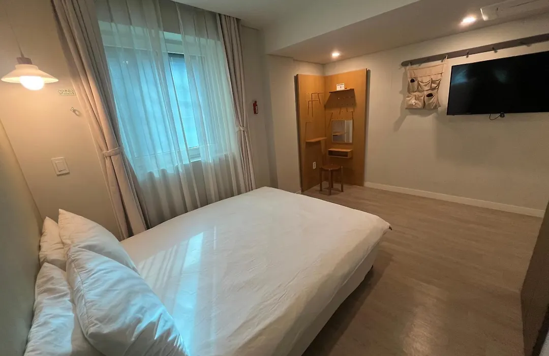 Upflo Hostel-1