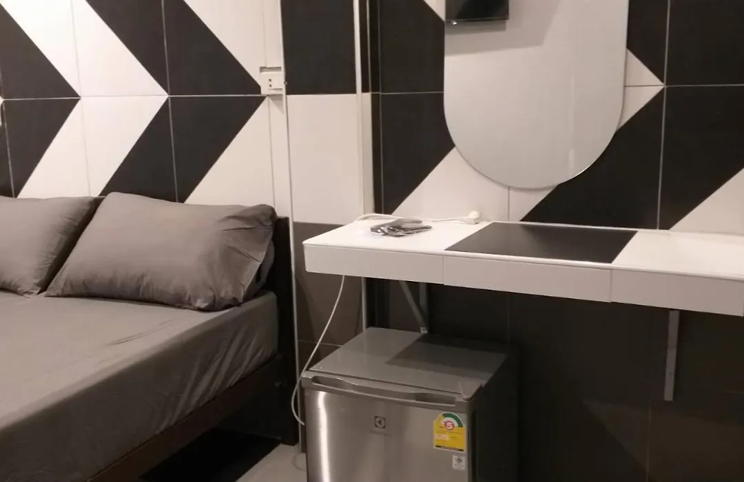 Benjamas Hostels-1