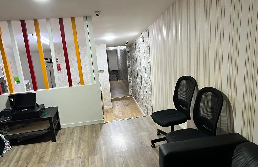 Majestic Hostel Porto-1