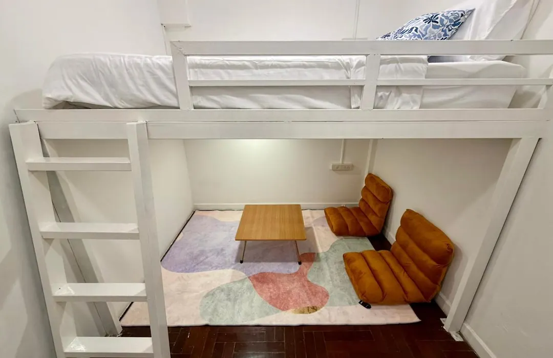 Comfy Crib Hostel 2-1