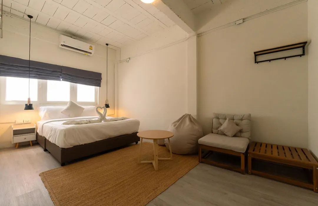 Bodega Bangkok Soi 23 (Adults Only)-1