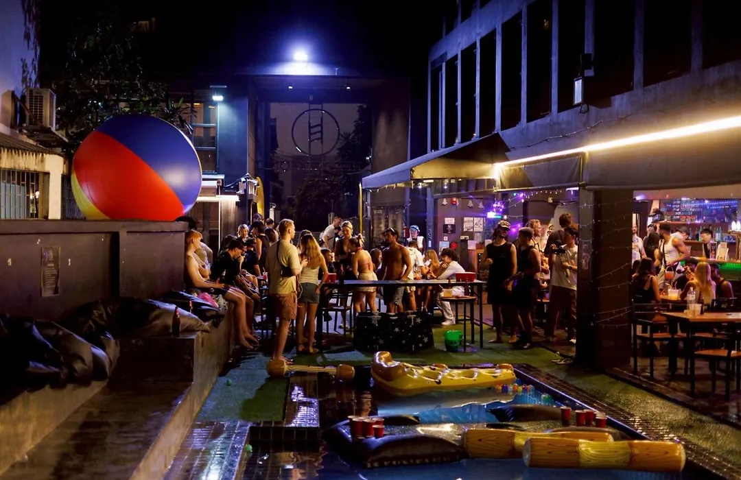 Bed Station Hostel Khaosan-1