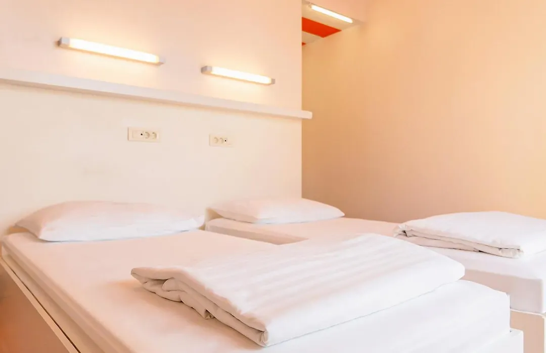 Boutique Hostel Forum-1