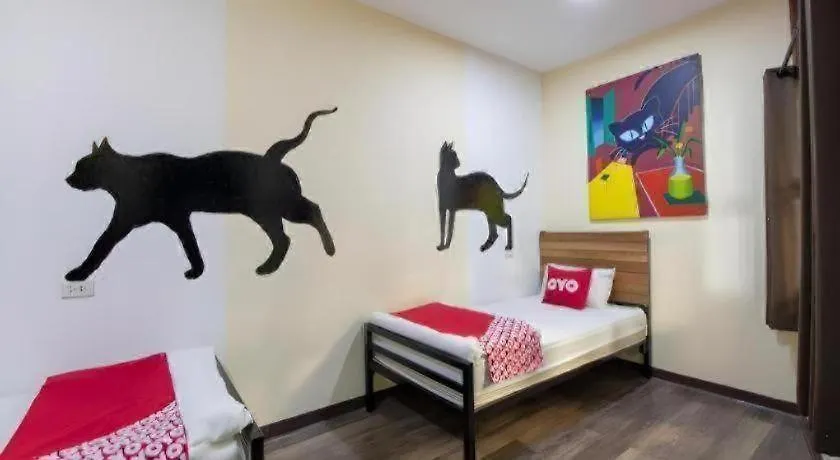 Art Hotel Sanamchai-1