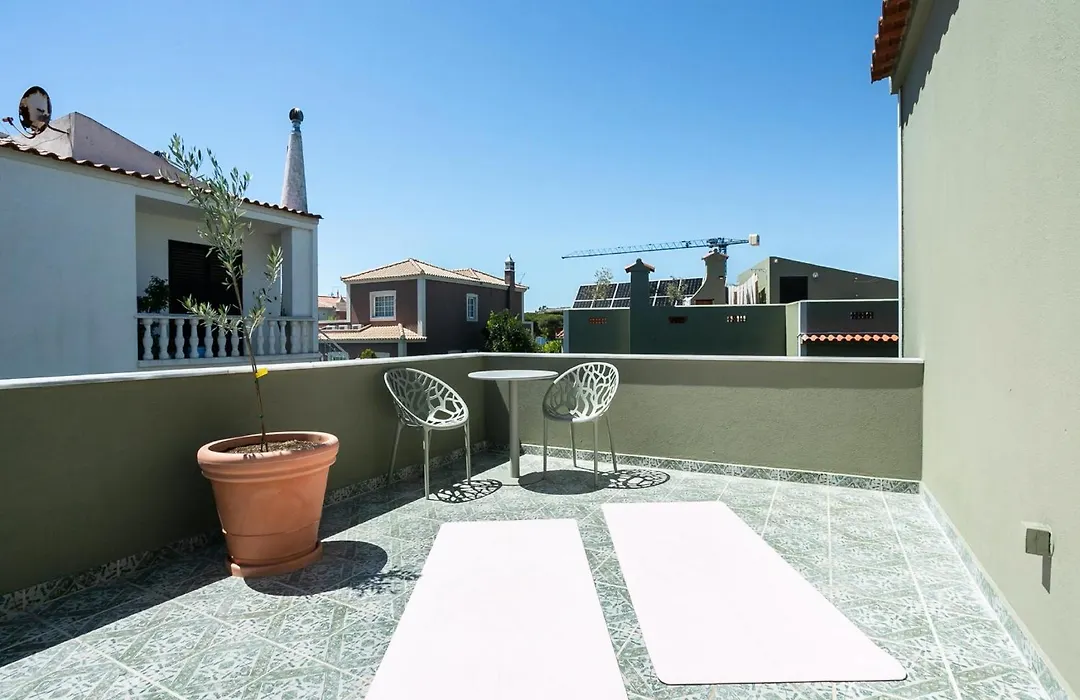 Walk In Hostel Faro Airport-1