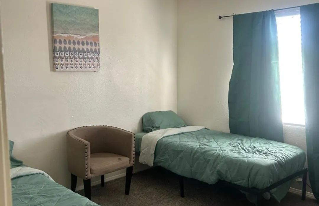 Cozy Hostel For Individuals-1
