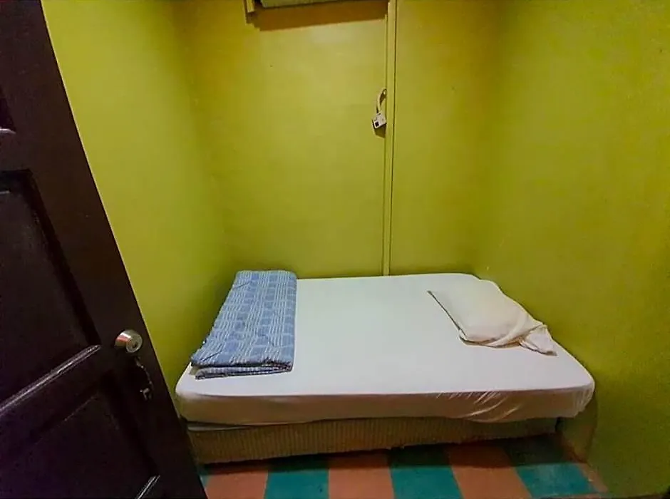 Casavilla Travellers Lodge-1