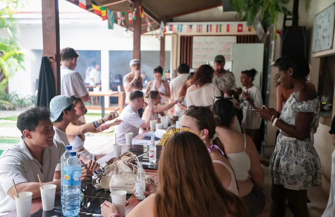 Atlas Gili Party Hostel-1