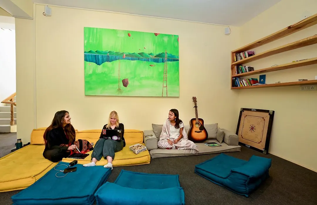 Raybo Hostel - Serene Stay With 5 Mins Walk From The Main Market-1