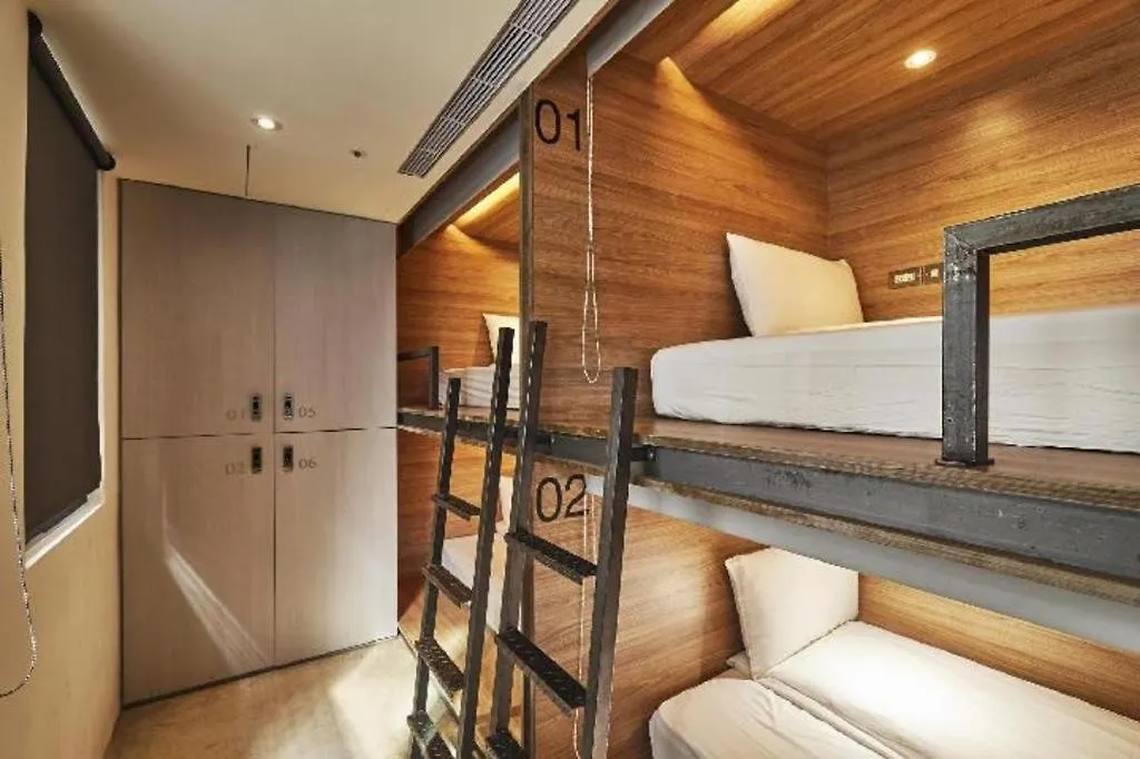 Bouti City Capsule Inn-1