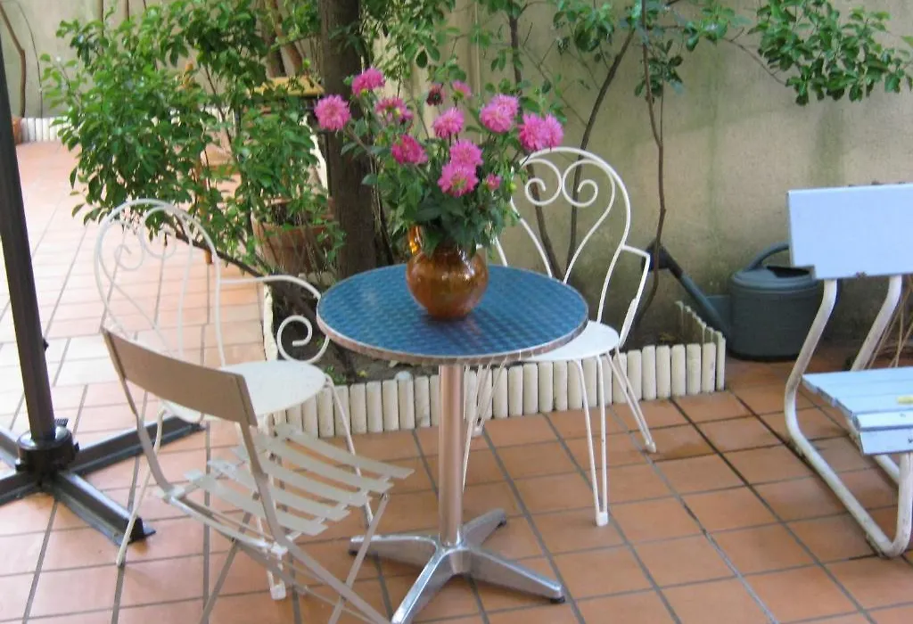 La Petite Auberge De Saint-Sernin-1