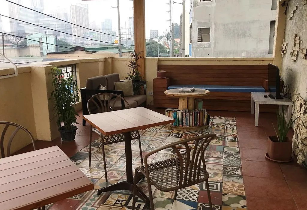 1 River Central Hostel-1