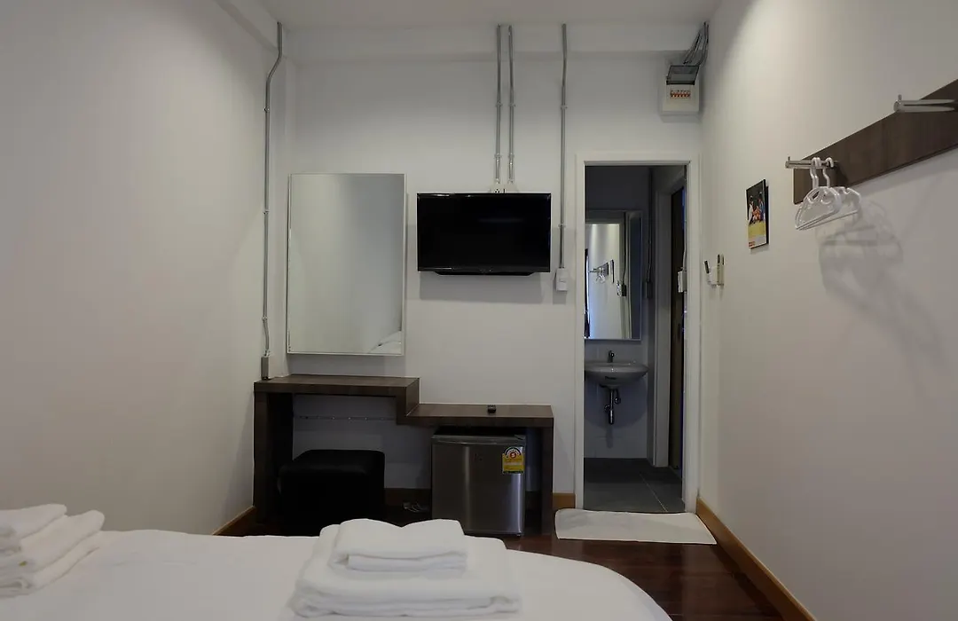 F Plus F Hostel-1
