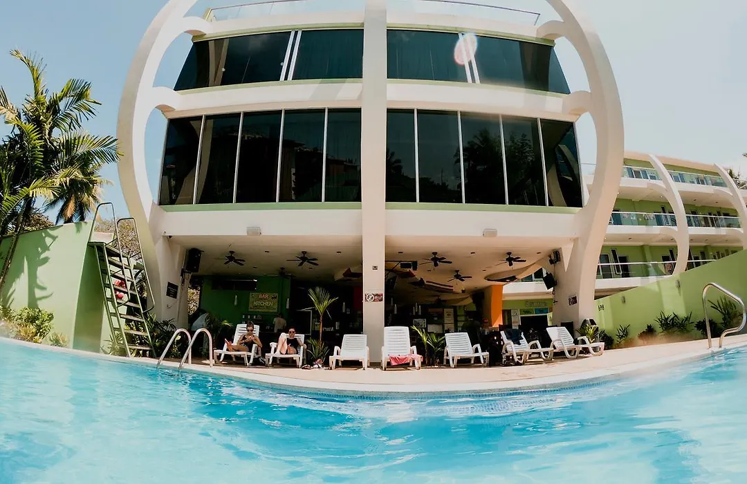 Room2Board Hostel And Surf School-1