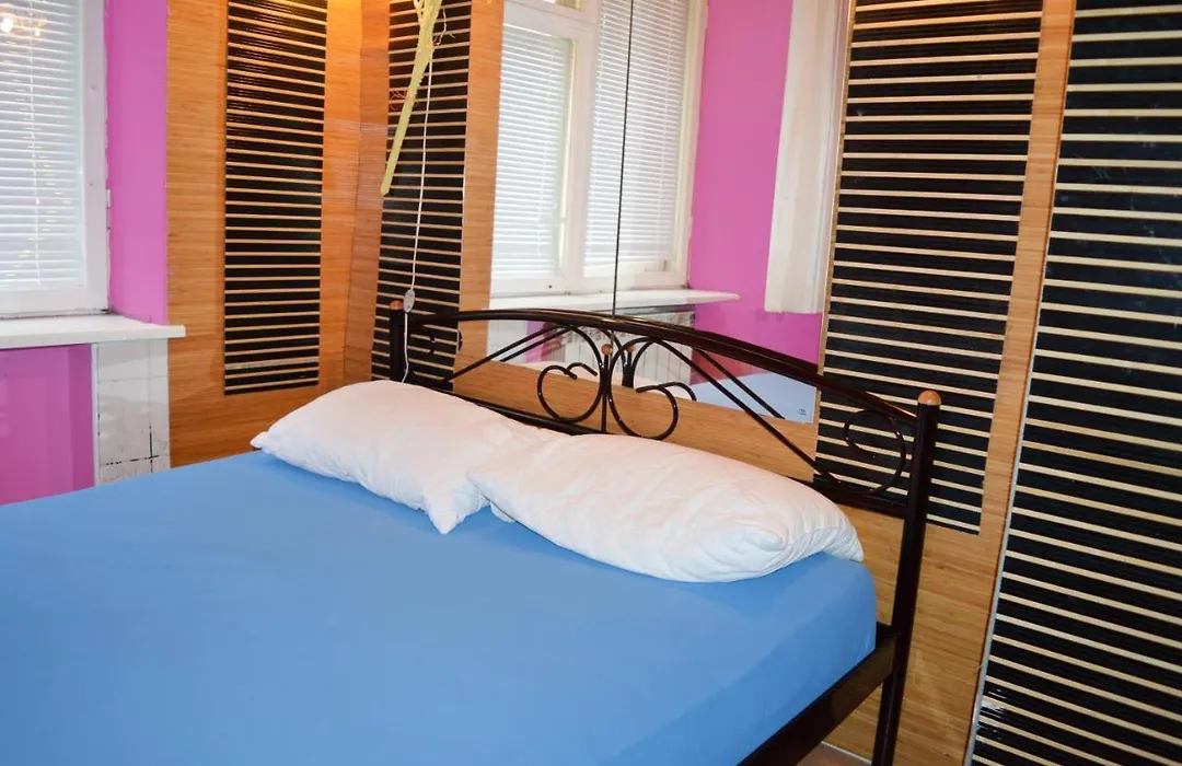 Hostel Golden Gates-1