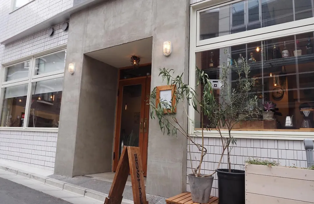 Almond Hostel & Cafe Shibuya-1