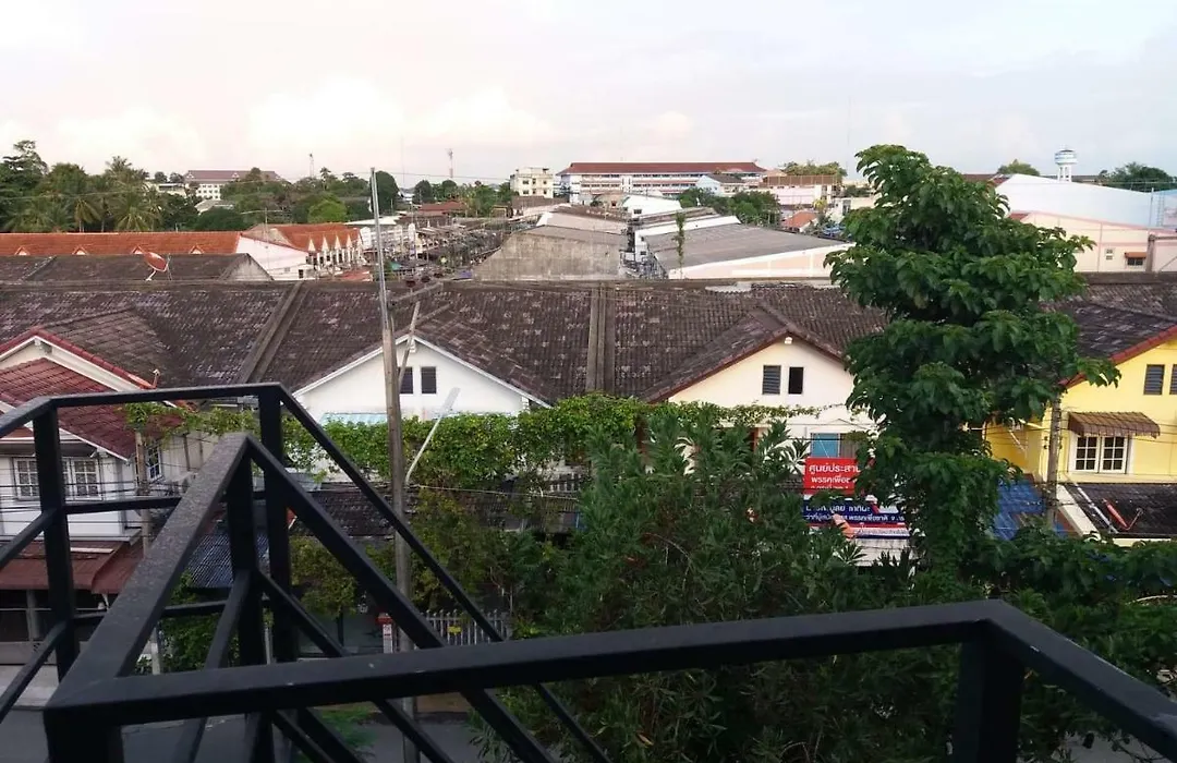 8 Sleeper Street Guesthouse-1