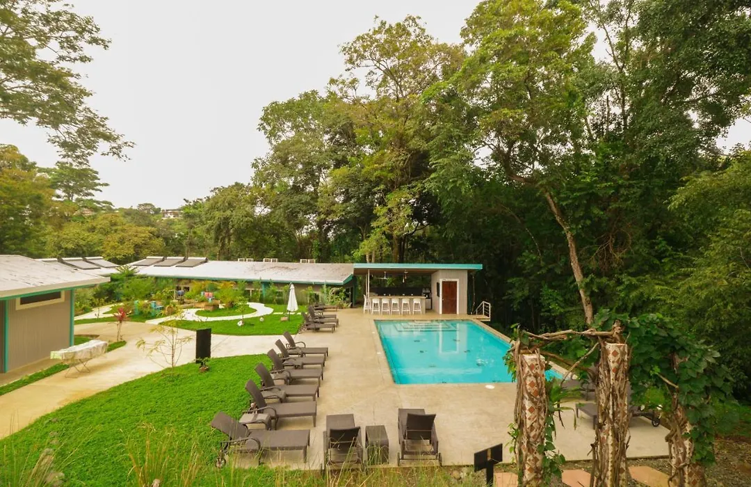 Teva Hotel & Jungle Reserve-1
