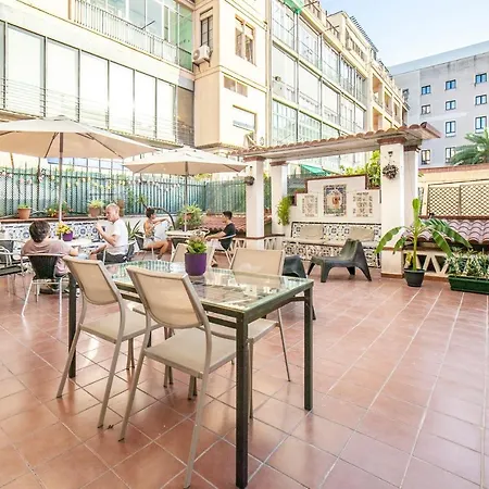 Fabrizzios Terrace Hostel-3