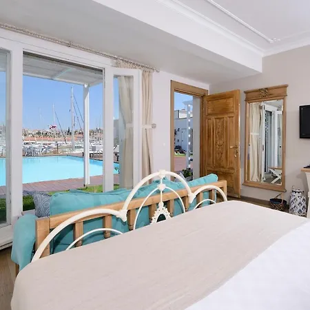 Cesme Marina Konukevi-2