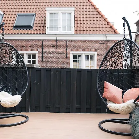 Pink Flamingo Boutique Hostel-2