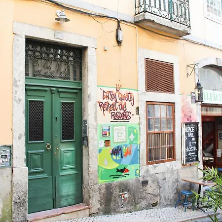 Alface Hall Hostel & Bar-2