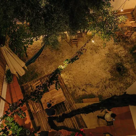 Flaneur Hostel-3